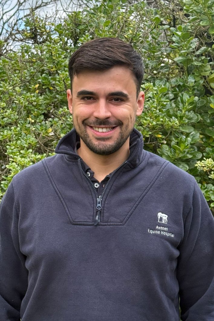 Dr Tiago Fernandes
